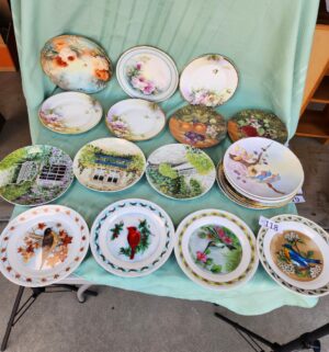 g118- collectible plates