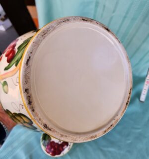 g119- Ceramic Vase w/ Lid - Image 3