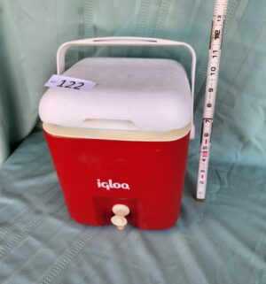 g122- igloo cooler