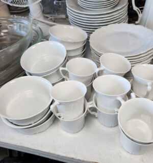 g146- Baronesse Bavaria Dish Set - Image 5