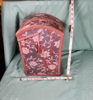 g266- Doll travel box w/ accessories - Image 3