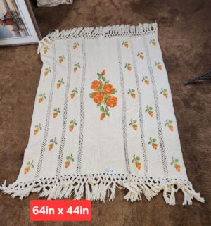 g274- handmade ivory knitted wool blanket