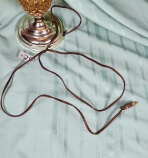 g295- Fenton Aladdin Diamond Quilted pattern lamp - Image 4