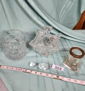 g303- crystal dishes and stopper