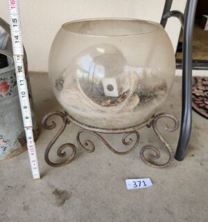 g371- iron pot holder w/ glass bowl