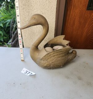 g377- vintage brass swan planter