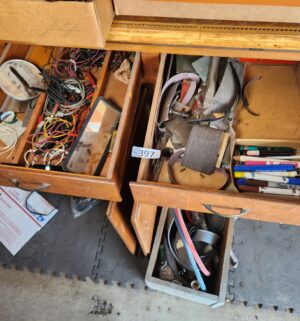 g397- contents of the drawers and bottom cabinets - Image 4