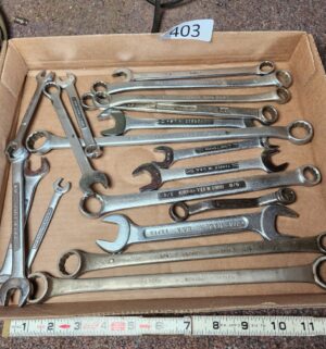 g403- tray of wrenches
