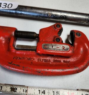 g430- Ridgid pipe threader, cutter - Image 3