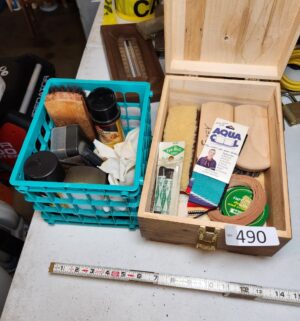 g490- shoe polish kit