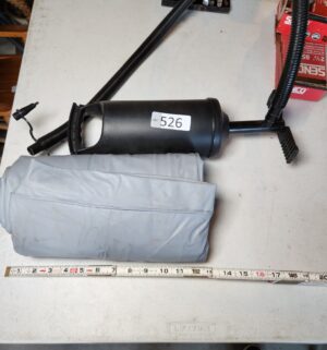 g526- single air bed w/ pump
