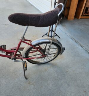 g556- Original Schwinn Fair Lady Bicycle - Image 4