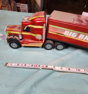 g566- Buddy L Kenworth Big Brute Sound semi-truck and trailer toy - Image 3