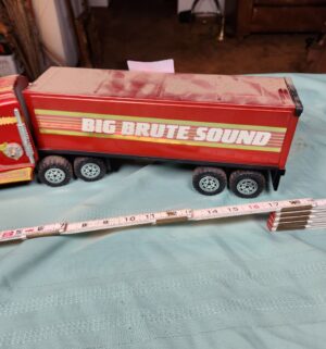 g566- Buddy L Kenworth Big Brute Sound semi-truck and trailer toy - Image 4
