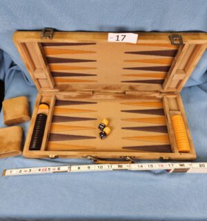 h17- vintage backgammon game