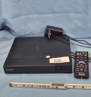 h66- Sony Blu Ray / DVD Player w/ remote. - Image 1