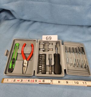 h69- Small Tool kit - Image 1