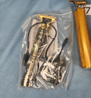 h72- various usb grooming products - Image 3