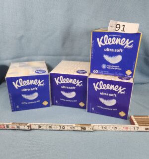 h91- 4 sealed kleenex boxes