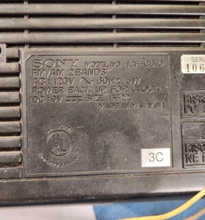 h107- Sony Dream Machine Model ICF-C610. Powers on - Image 3