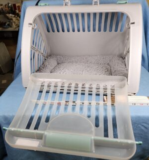 h144- Sport Pet Travel kennel - Image 3