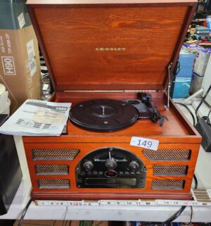 h149- Crosley Stereo System. Tested/works