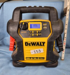 h153- Dewalt DXAEJ14 Jump Starter. Fully tested/works