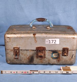 h172- Union Steel Chest w/ tools