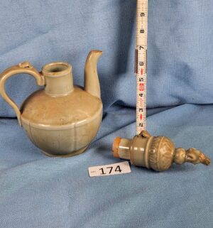 h174- Chinese celadon-glazed ewer. Northern Song dynasty - Image 3