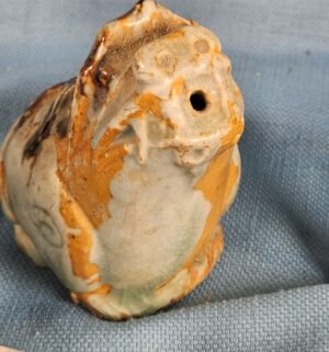 h181- small antique Staffordshire pottery figurine - Image 3