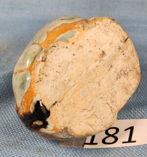 h181- small antique Staffordshire pottery figurine - Image 4