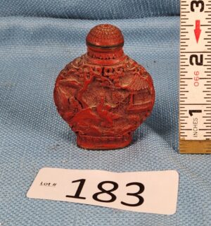 h183- antique Chinese cinnabar lacquer snuff bottle