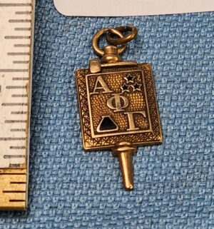 h189- 10k Gold Phi Theta Kappa Honor Society Charm - Image 3
