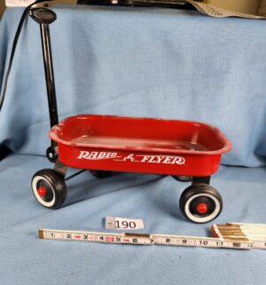 h190- Small Radio Flyer Wagon