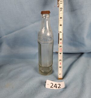 h242- vintage Rose Fresno Bottle - Image 1