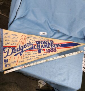 h248- Dodgers World Champions Pennant 1988 - Image 1