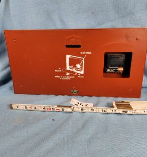 h253- Merit Cigarettes promotional clock/thermometer - Image 3