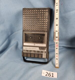 h261- GE Tape Recorder Model 3-5008A - Image 1