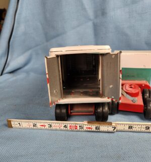 h267- tin litho Safeway semi-truck toy made in Japan in the 1960s - Image 5