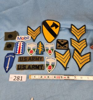 h281- vintage U.S. Army military patches, including unit insignia and rank chevrons - Image 1