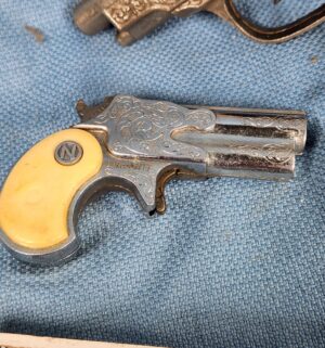 h328- vintage toy cap guns - Image 3