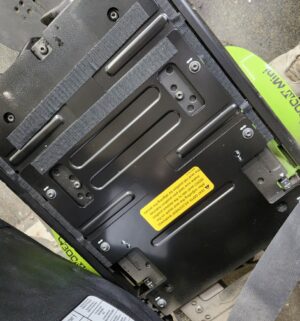 h338- Quickie Q300M Mini Power Chair. Fully Tested and Works. Battery is excellent condition - Image 9