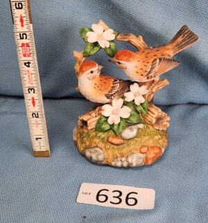 d636- Porcelain Sparrows Amazing Grace music box