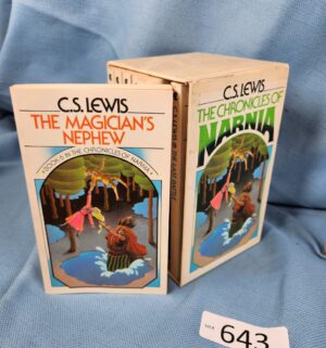 d643- CS Lewis Chronicles of Narnia book collection - Image 3
