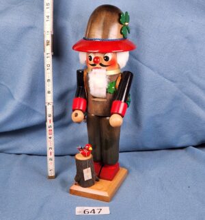 d647- vintage Steinbach nutcracker depicts a Tyrolean mountaineer climber