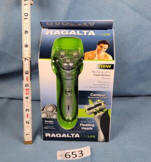d653- Ragalta Triple Rotary Shaver. Appears un-used