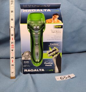 d654- Ragalta Triple Rotary Shaver. Appears un-used