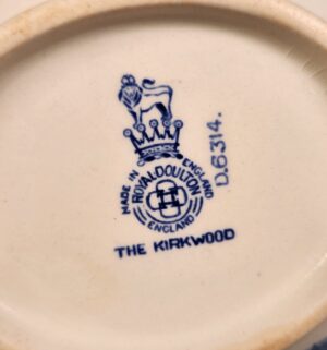 d660- Royal Doulton sugar bowl The Kirkwood Blue pattern - Image 3