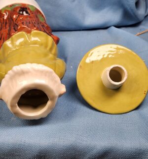 d672- 1960s ceramic leprechaun decanter Alberta Molds - Image 3