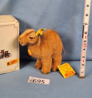 d695- Steiff Trampy camel plush toy